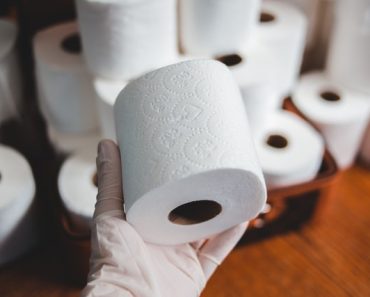 Avoid using toilet paper on the toilet seat
