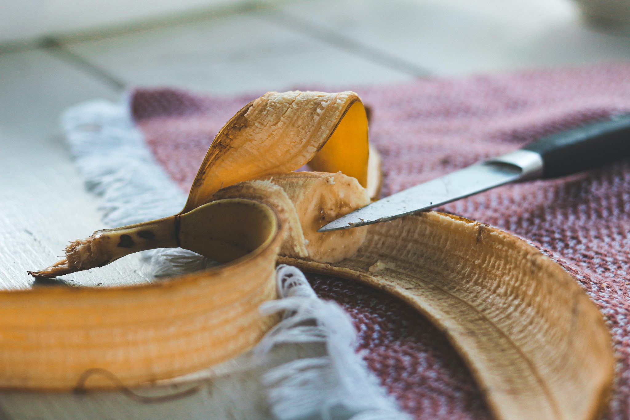 Try these tips of using banana peel on arm Rub A Banana Peel On Your