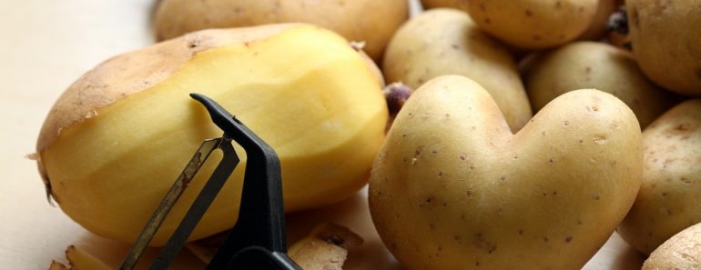 Have You Ever Made Potato Peel Delicious Snack? Try Now