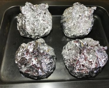 Put A Ball Of Aluminum Foil In Oven Or Dishwasher
